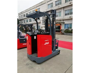 仓储叉车 
